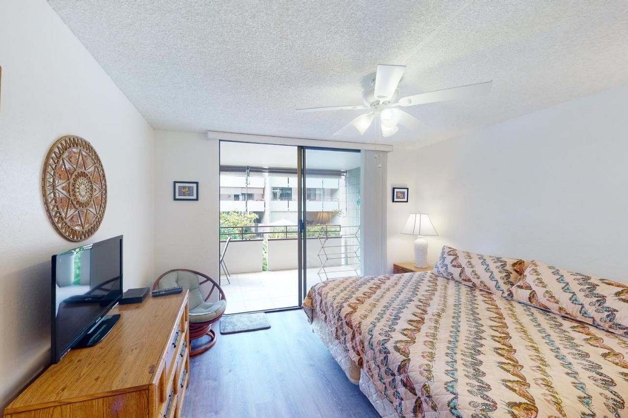 White Sands #108 Apartment *